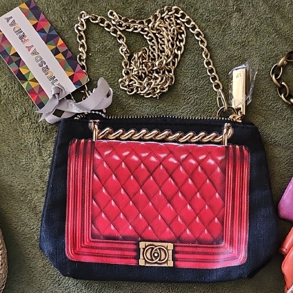 Chase + Chloe Red and Black Quilted Crossbody Bag